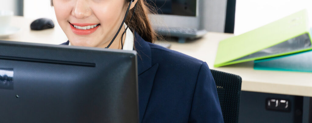 asian female call center talking to customer at se 2022 01 18 04 12 05 utc