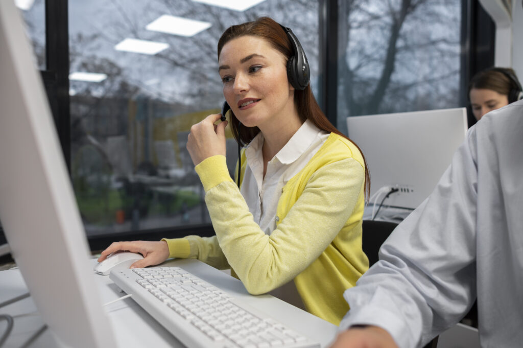Event Planners Should Invest in Call Answering: 10 Reasons 1 woman receiving calls work call center